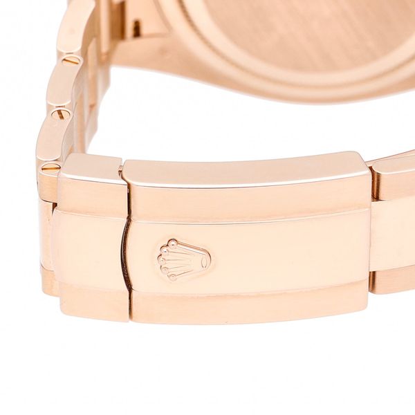 Rolex Sky-Dweller 326935